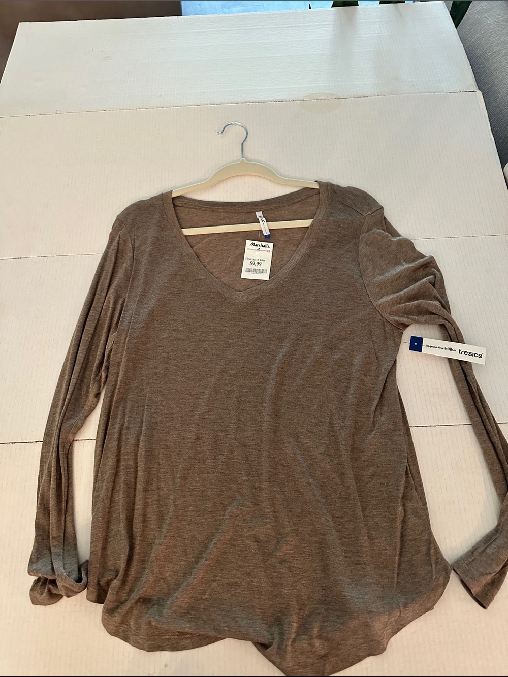 Tresics Lightweight V-Neck Long Sleeve Top - Taupe